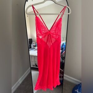 Victoria’s Secret Elegant Pink Lace Slip